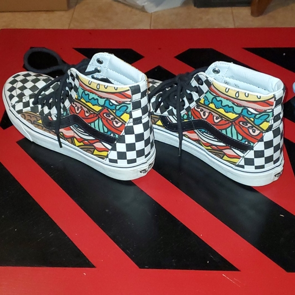 Vans - Picture 2 of 5